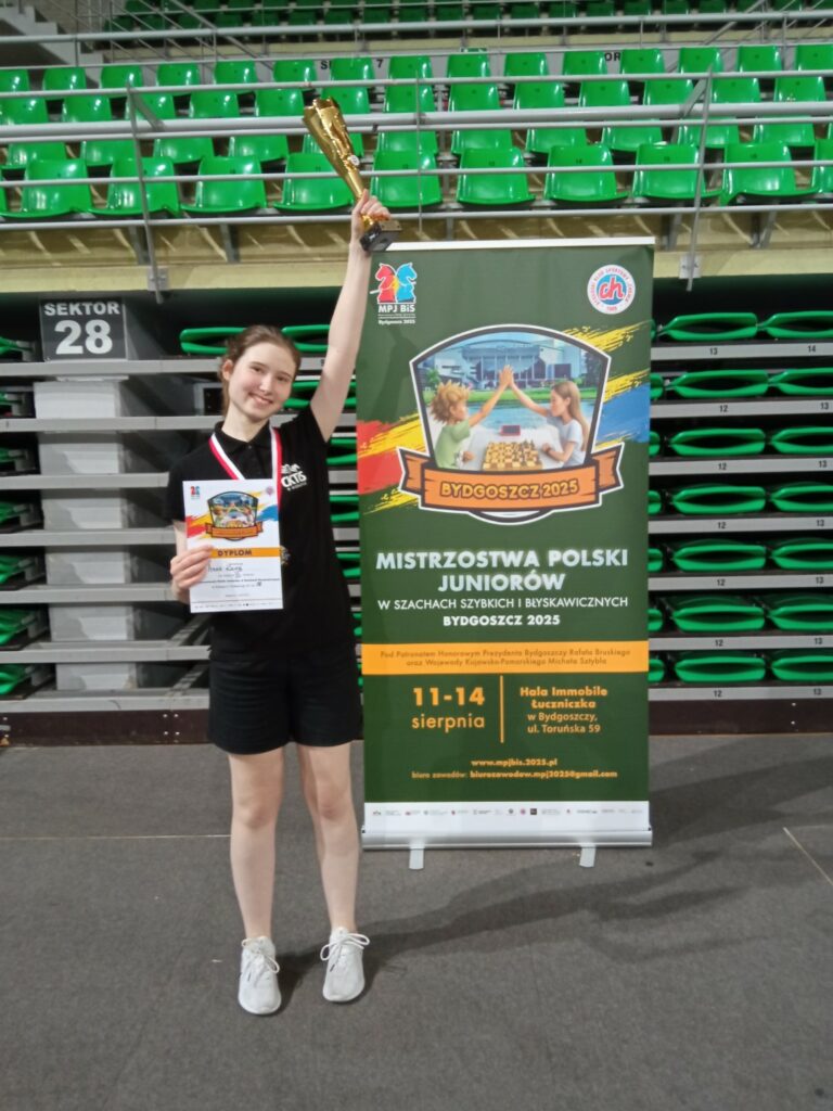 Anna Kawa z Olsztyna brązową medalistką Mistrzostw Polski Juniorów w szachach błyskawicznych