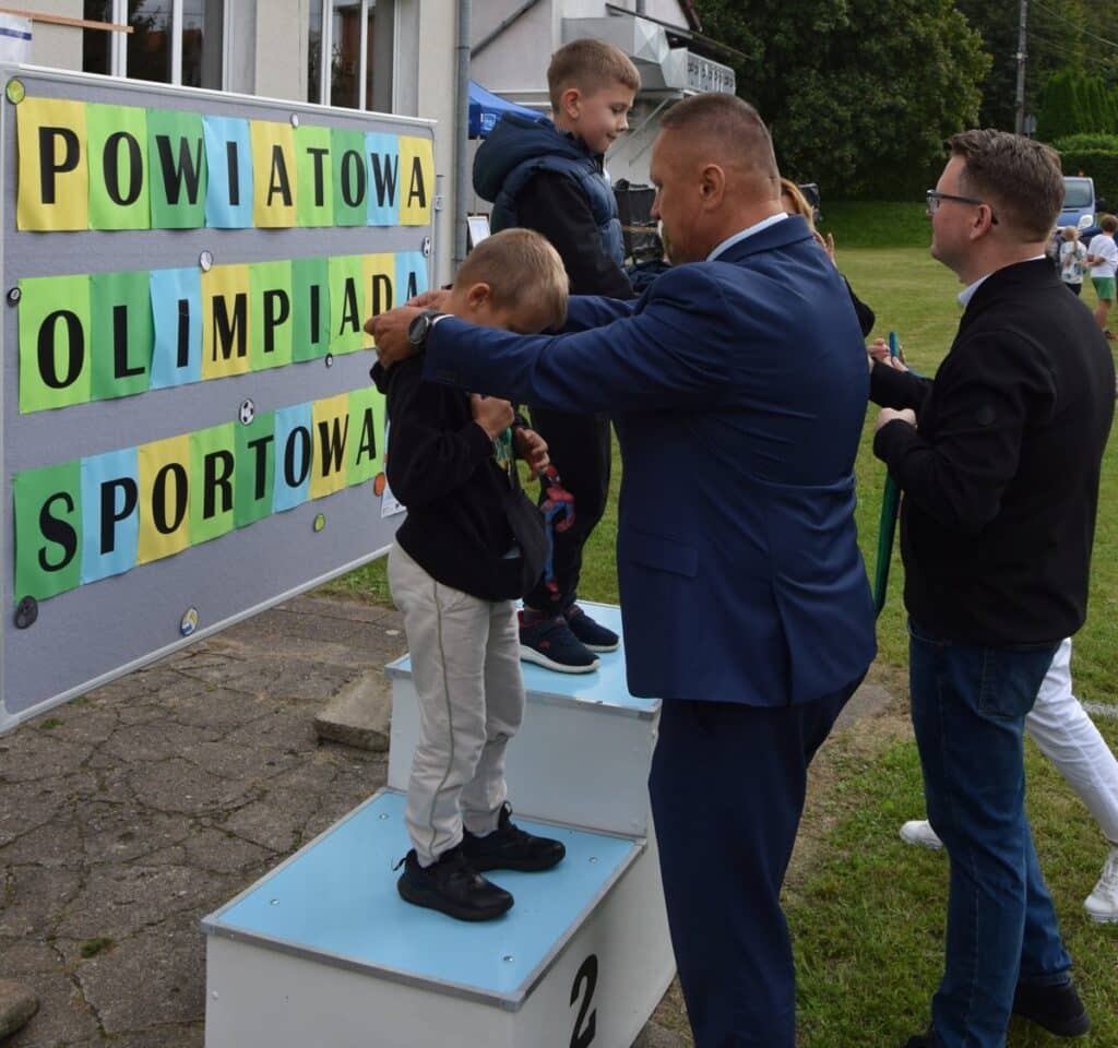 700 dzieci wystartowało w I Powiatowej Olimpiadzie Sportowej