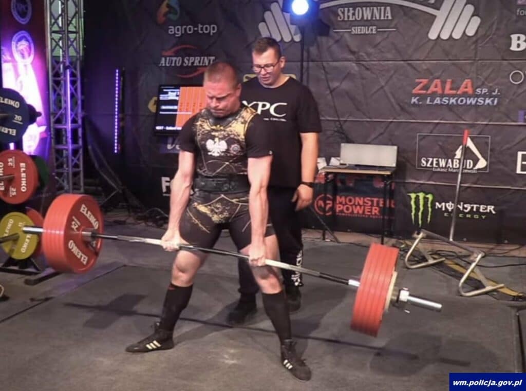 Policjant z Olsztyna na podium Pucharu Europy w martwym ciągu