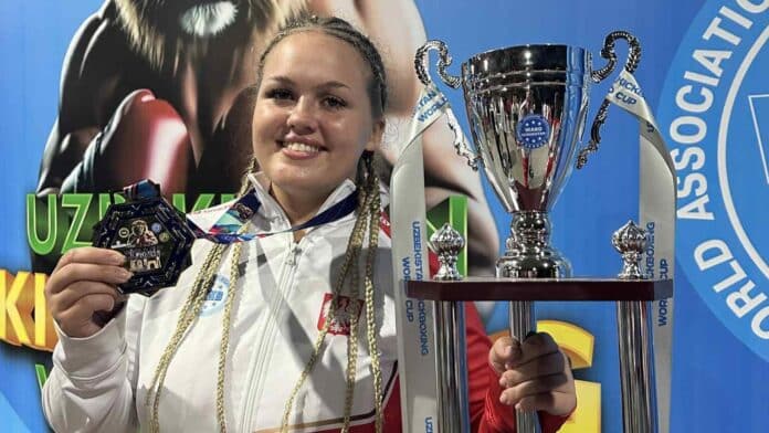 Oliwia Gajewczyk z Ełku zdobyła Puchar Świata w kickboxingu w Uzbekistanie