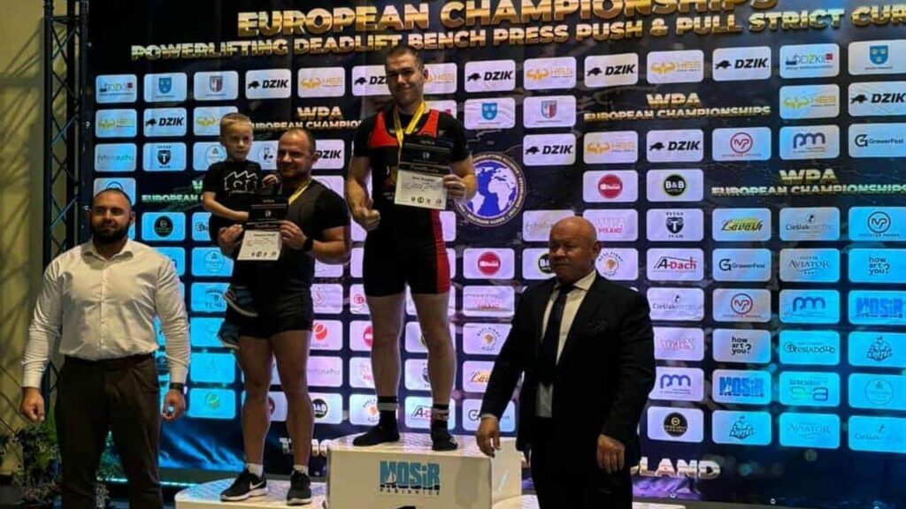 Mistrzostwo Europy dla Olsztyna: pięciu sportowców triumfuje w trójboju siłowym